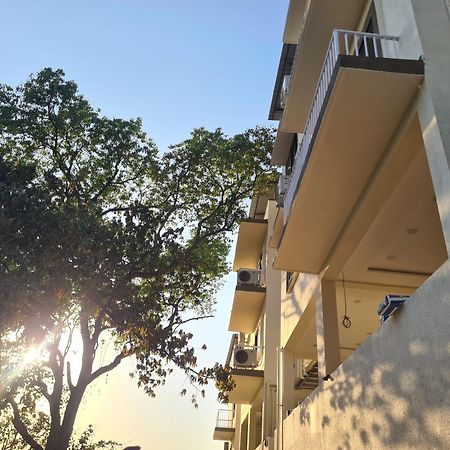 Mountain Hill Resort 罗纳瓦拉 外观 照片